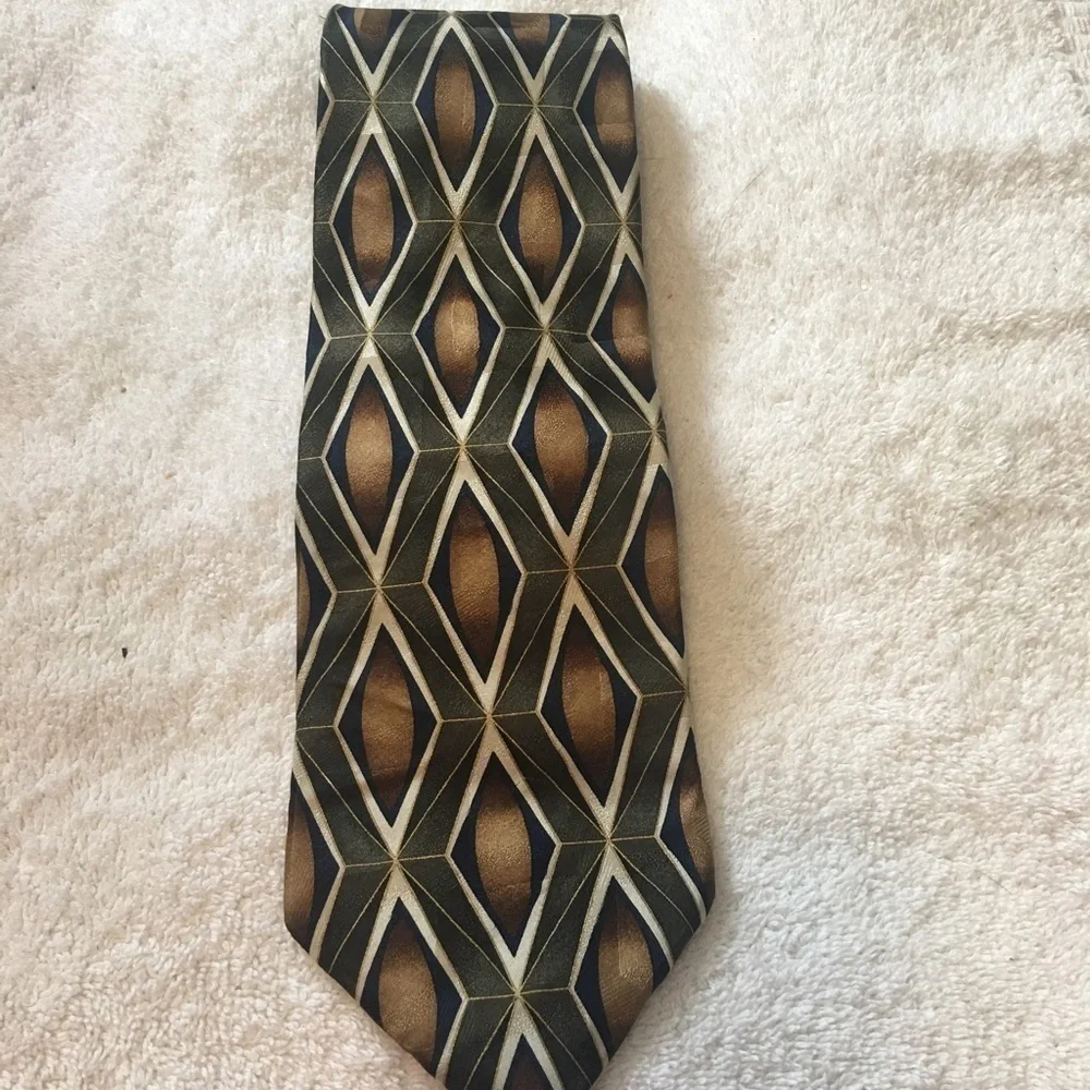 5 Pc bundle of men’s 100% silk ties.